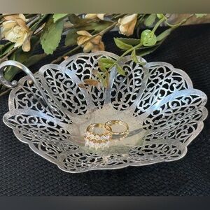 WM Rogers Silverplate Trinket Jewelry Dish Chamberstick Votive Lace Design